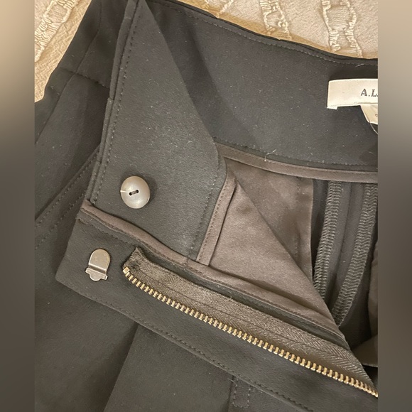 A.L.C - pleated trouser short - Picture 3 of 6